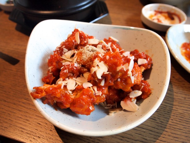 Korean Fried Chicken, KoreaTown, Nakarmiona Starecka