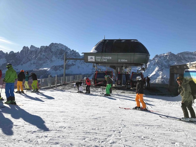Skiers Christmas w Drei Zinnen 
