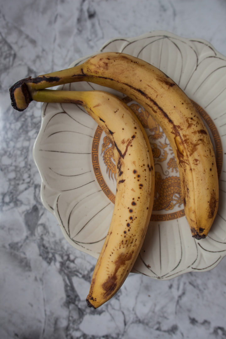 banany to dobre źródło potasu oraz witamin: A, C, E, K i z grupy B