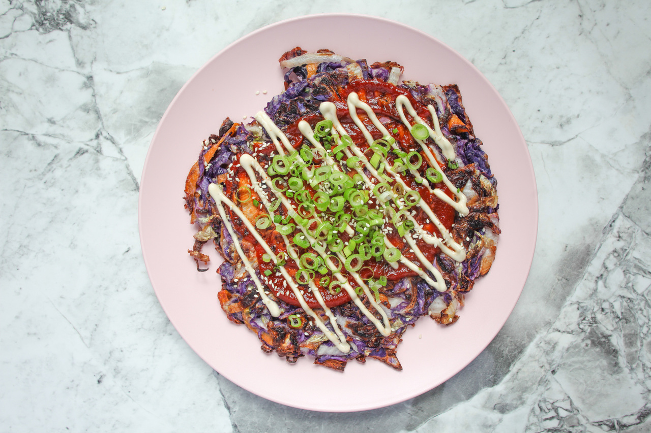 Okonomiyaki: japońska pizza z patelni (v)