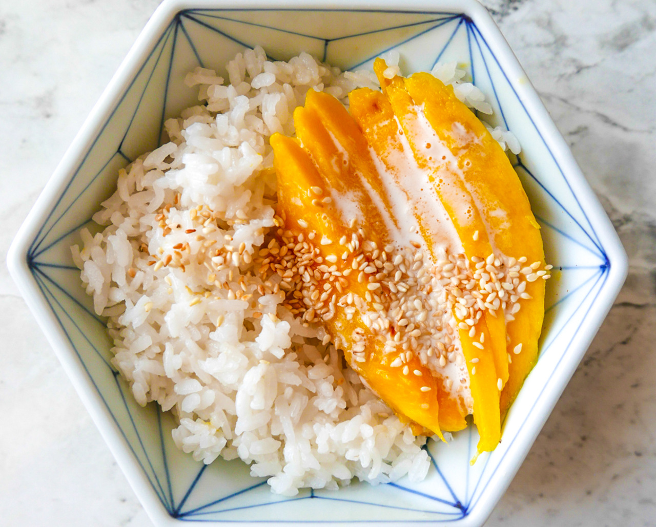 Mango sticky rice (v)